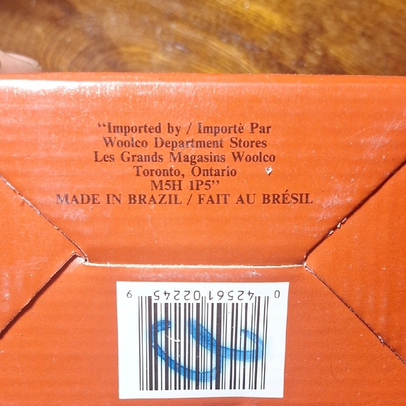 Handcrafted Ceramic Salt & Pepper Set - Picture 6 of 11